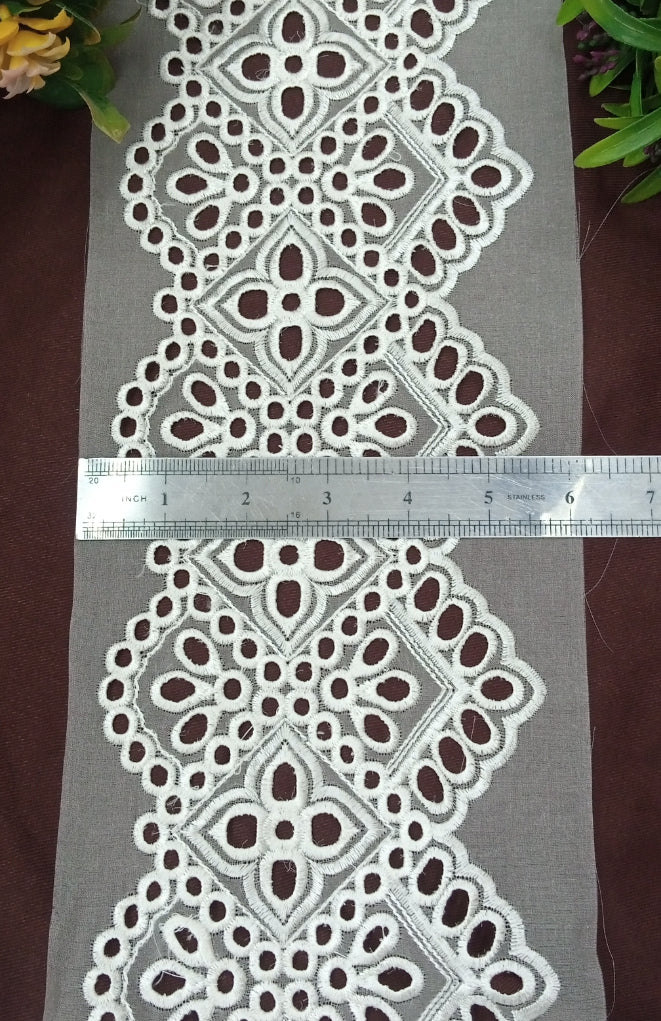 BD00337 - Pure Organza Cutwork Border