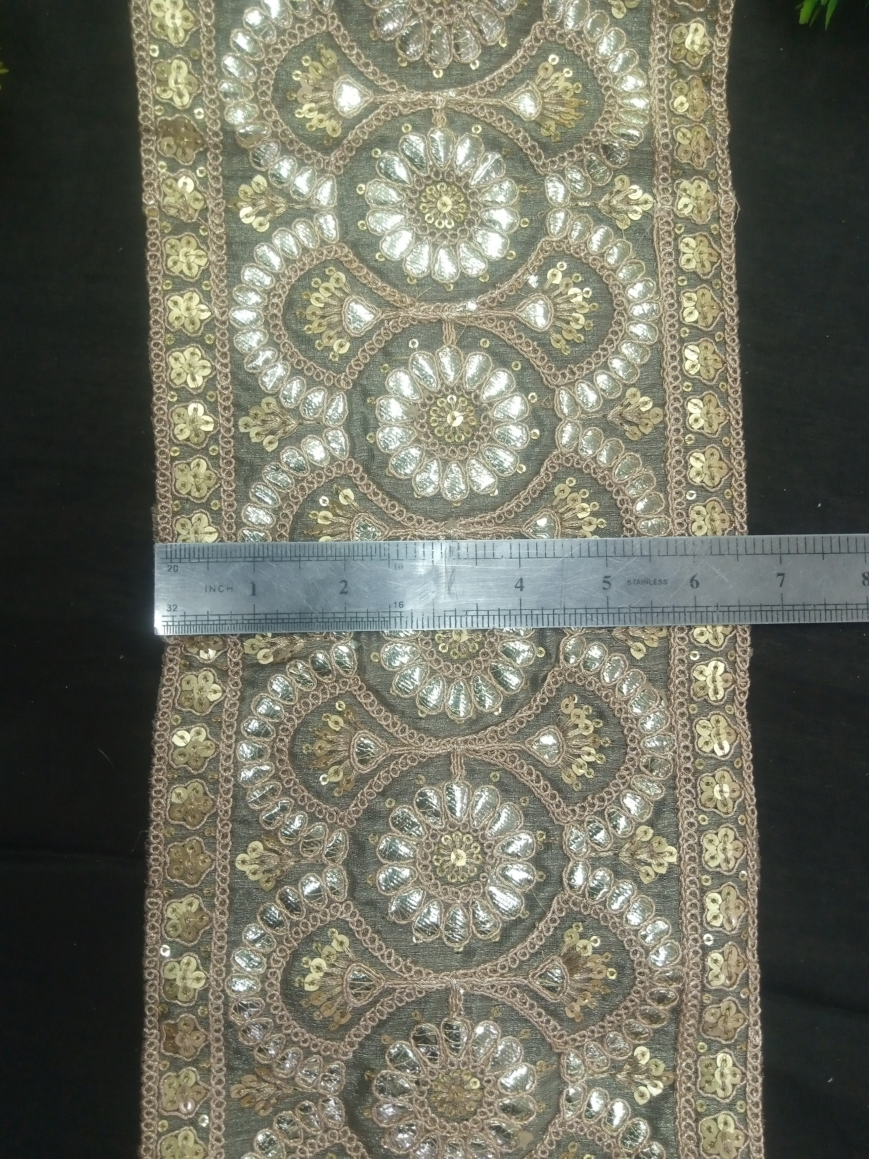LC13757 - Indian Fancy Lace