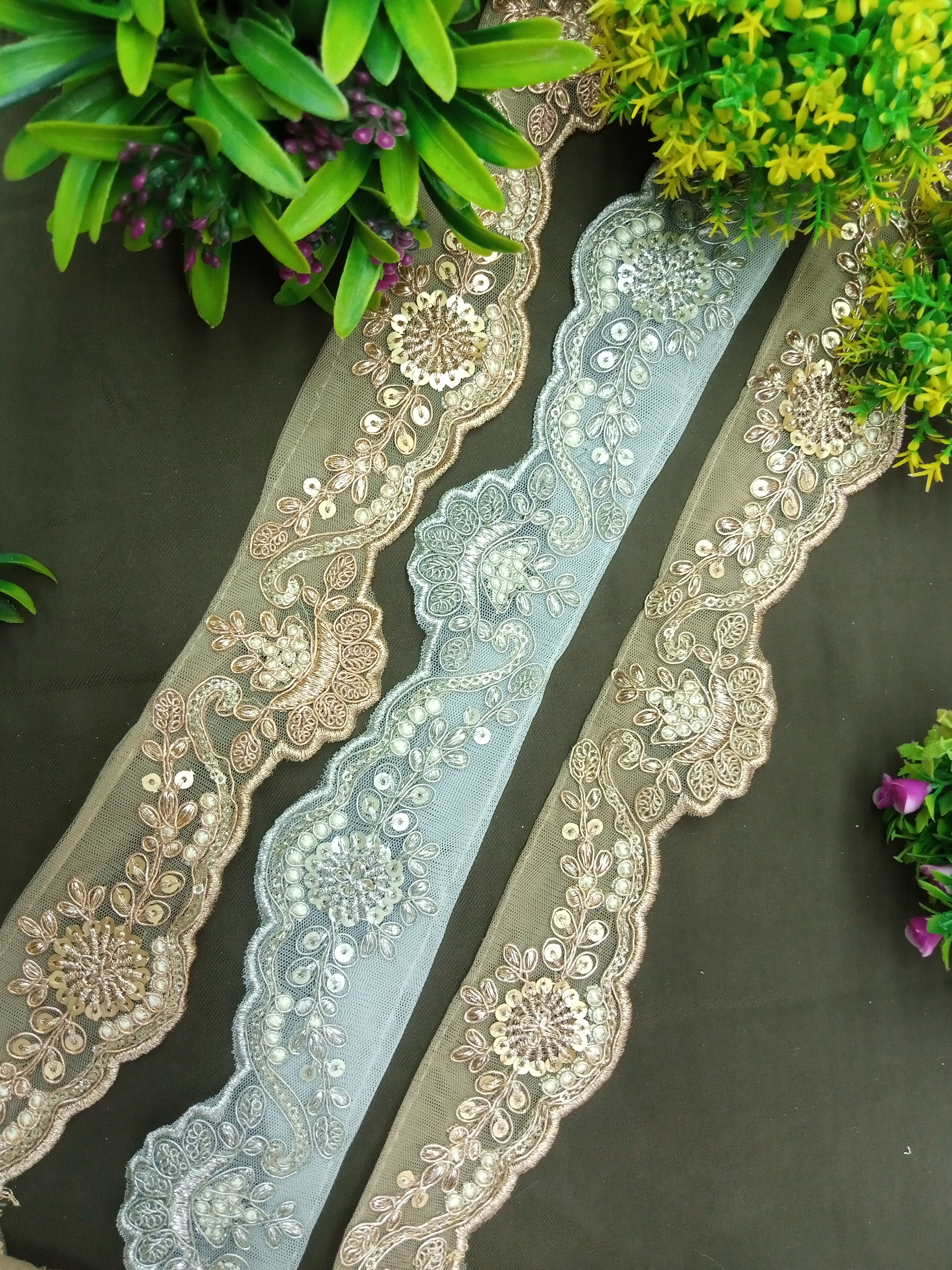 LC13781 - Indian Fancy Lace