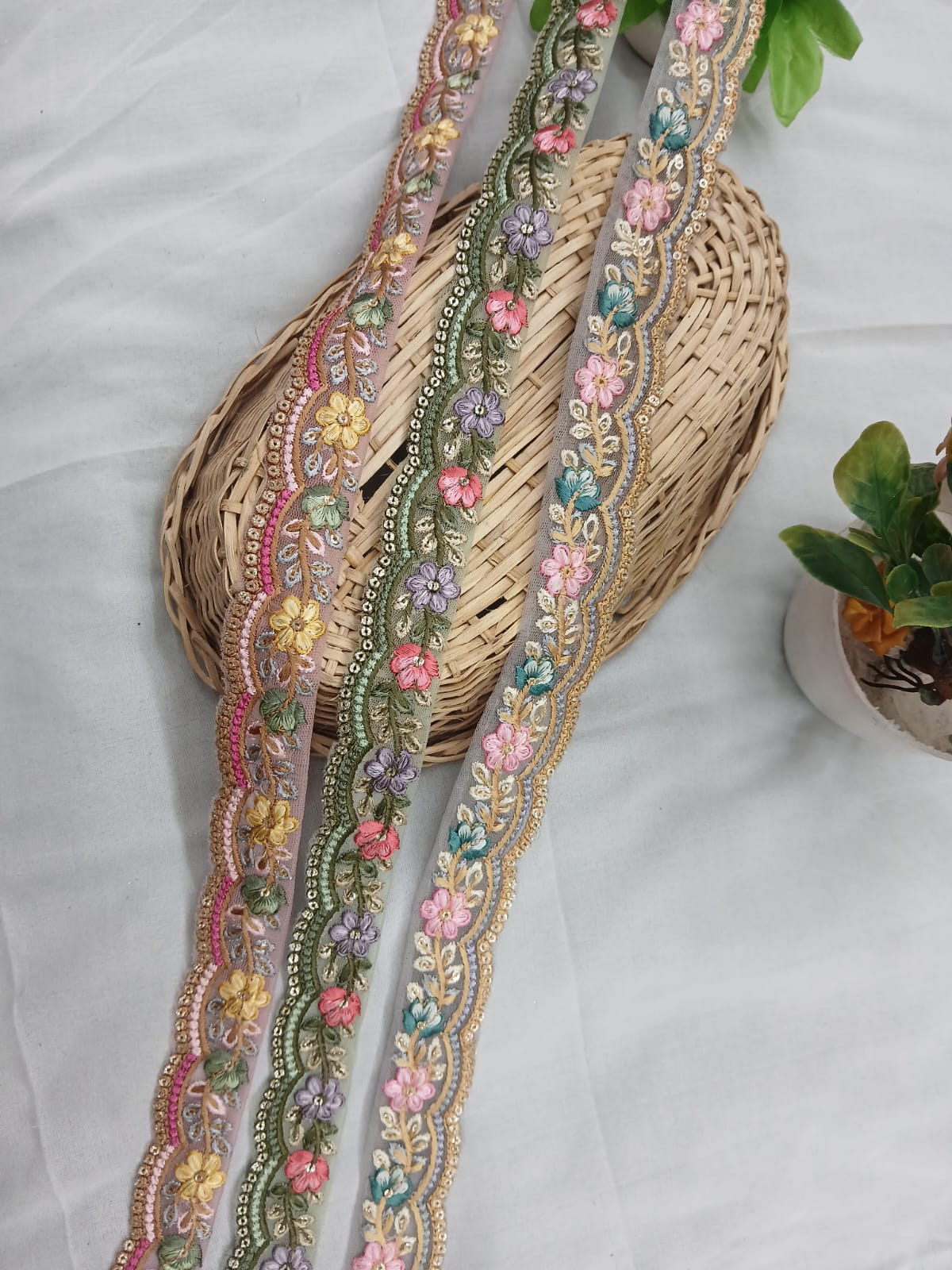 16560-FANCY LACE