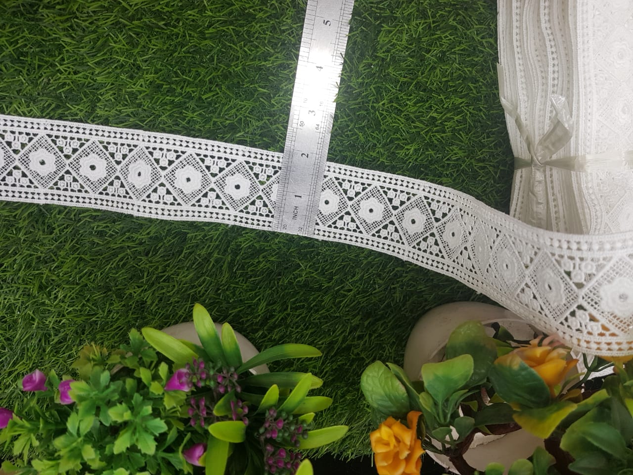 16722-Milky LACE
