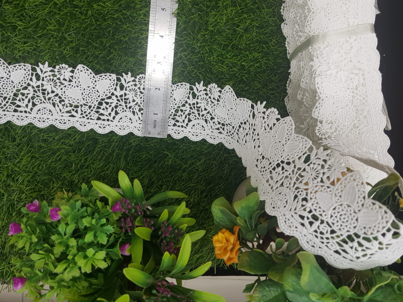 16714-Milky LACE