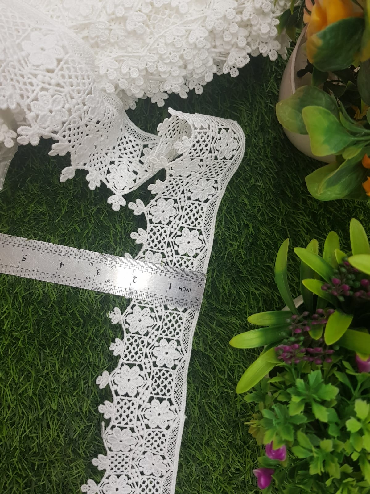 16719-Milky LACE