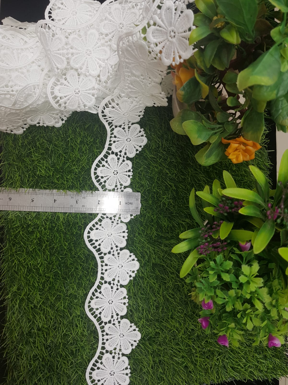 16718-Milky LACE