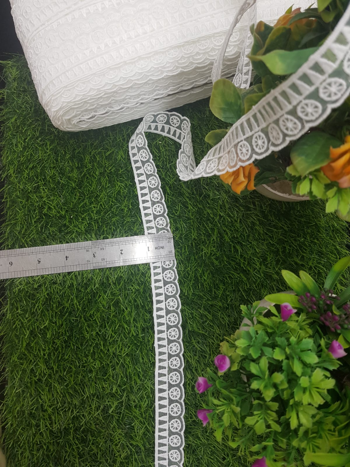 16669-Milky LACE