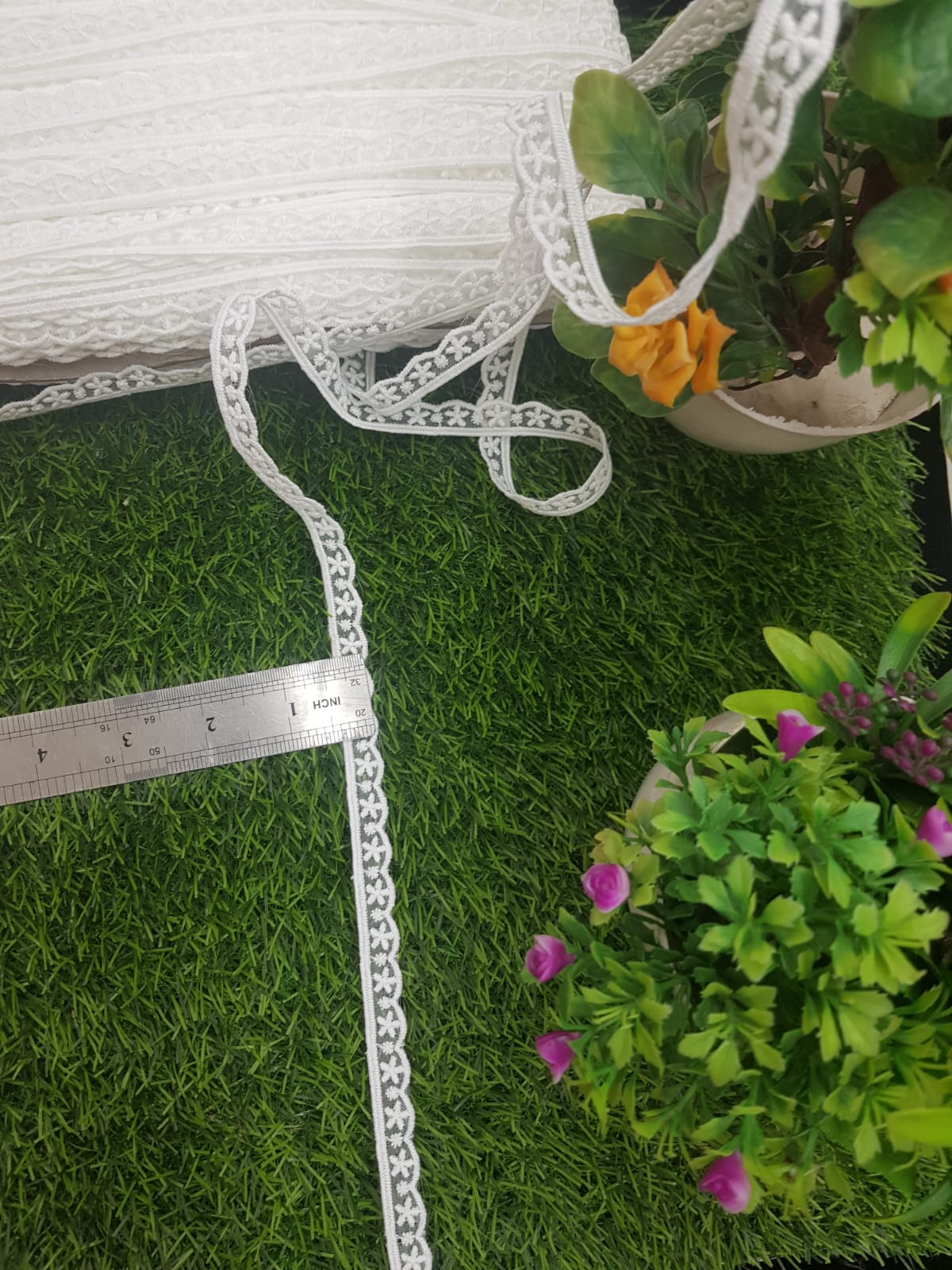 16672-Milky LACE