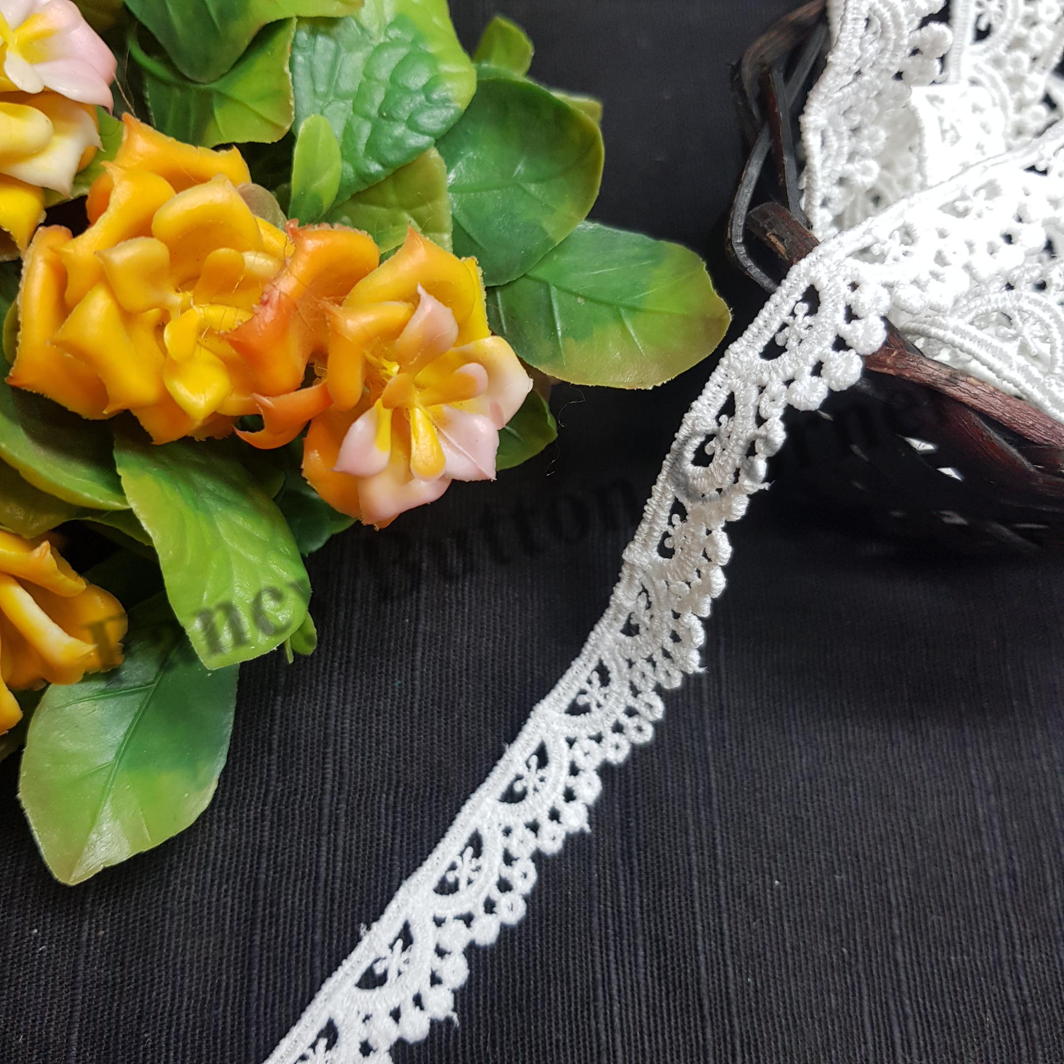 LC10325 - PKGPO Lace